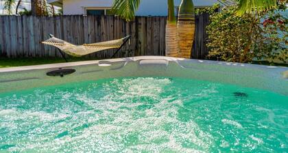 Tres Palmas · Luxury 4BR Oasis: Pool, Hot Tub, Beach & Golf!