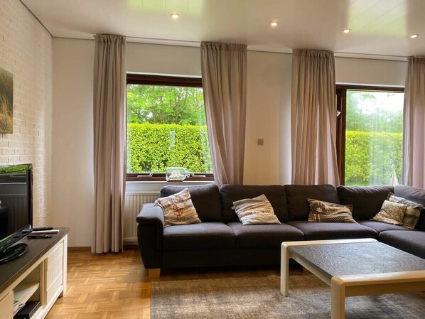 TV - Hello Zeeland - Vakantiehuis Het Heem 39 (Breskens)