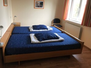 3 bedrooms, WiFi, bed sheets