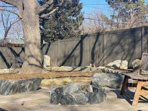 Property grounds - Cheerful Colorado Family Home Great Location (Denver)