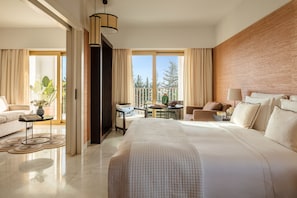 Hypo-allergenic bedding, Select Comfort beds, minibar, in-room safe