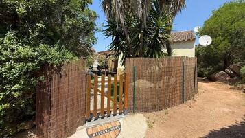 Enceinte de lâhĂ©bergement