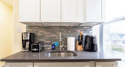 Upscale Relax near Yankee Stadium, and Columbia University "14 min drive"