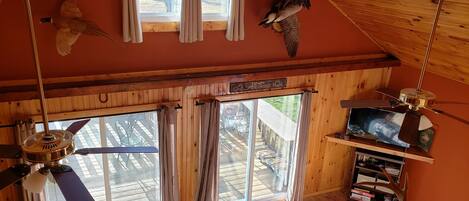 Téléviseur connecté, livres