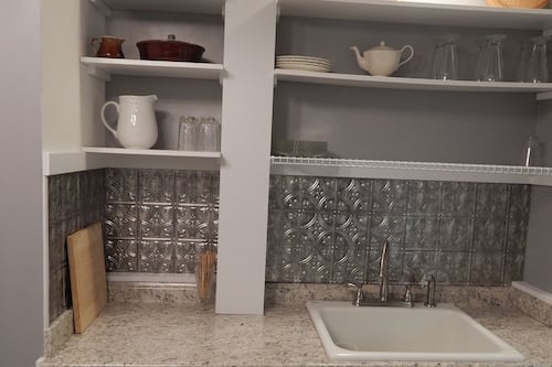 Apt C: Stylish, light and bright | Cucina privata | Frigorifero, microonde, forno, piano cottura