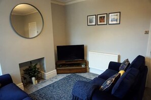 Smart-TV, Videospiele, DVD-Player, Bücher