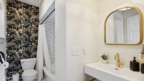 Hårtørrer, håndklæder, Sæbe, Shampoo