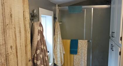Cozy 1 Bedroom Home just a quick drive or walk to downtown.