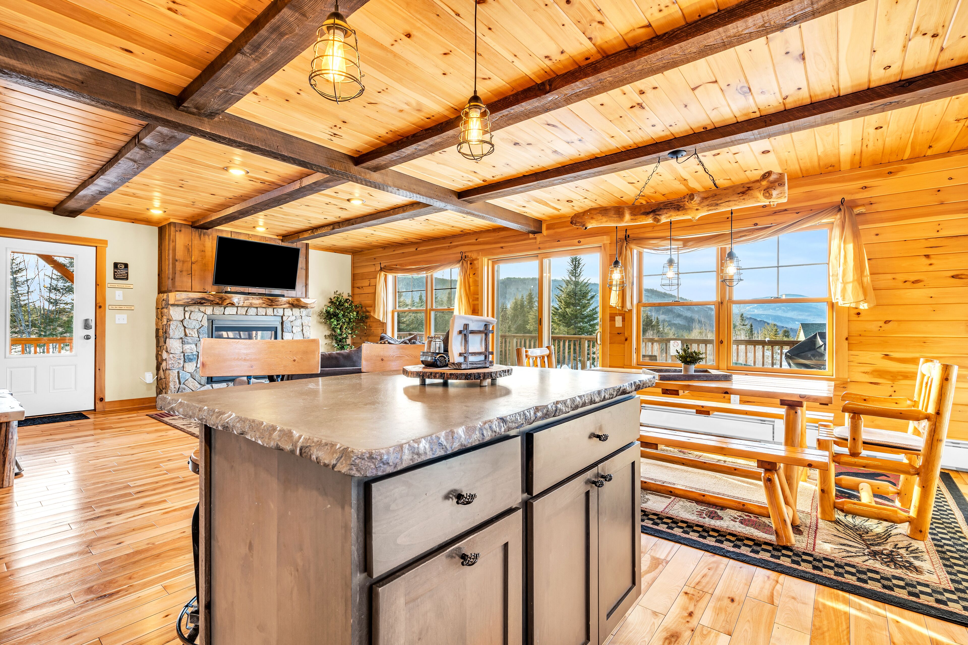 المنشأة من الداخل