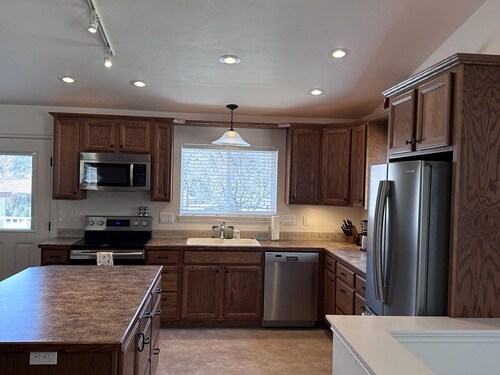 Black Dog Inn, Relaxing Retreat Near Gorge Amphitheater & River