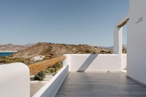 Villa, con acceso para personas discapacitadas, para fumadores | 5 habitaciones, escritorio, insonorización y internet 