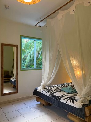 Fer et planche à repasser, Wi-Fi, draps fournis