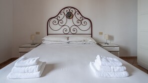 2 Schlafzimmer, Bettwäsche