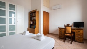 2 habitaciones y ropa de cama
