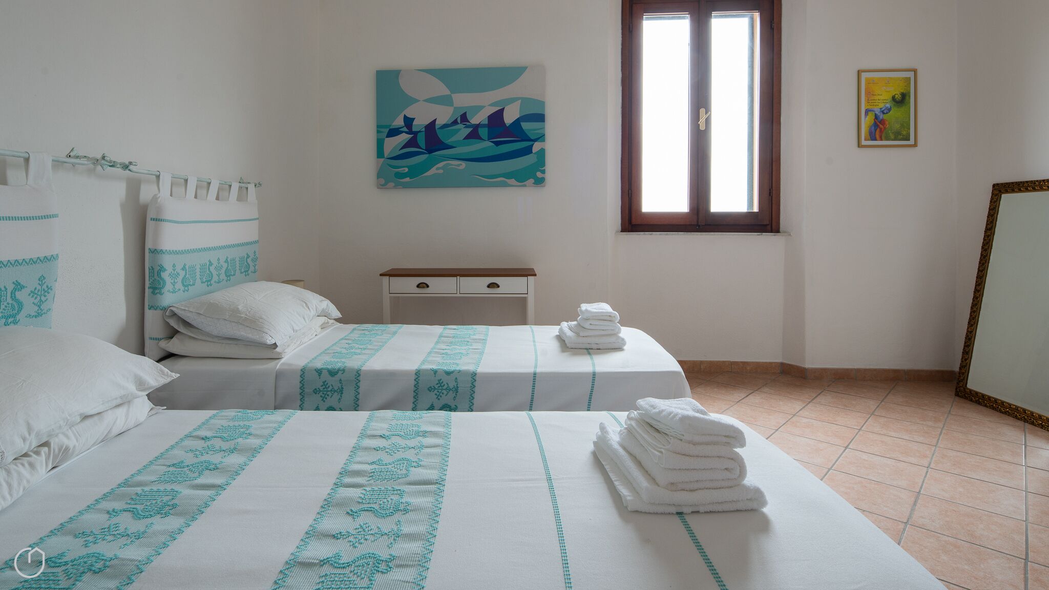 1 chambre, fer et planche à repasser, draps fournis