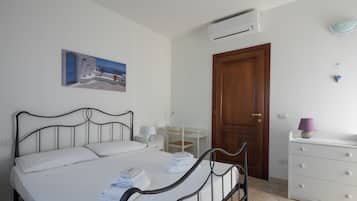 2 camere, ferro/asse da stiro, Wi-Fi gratuito, lenzuola