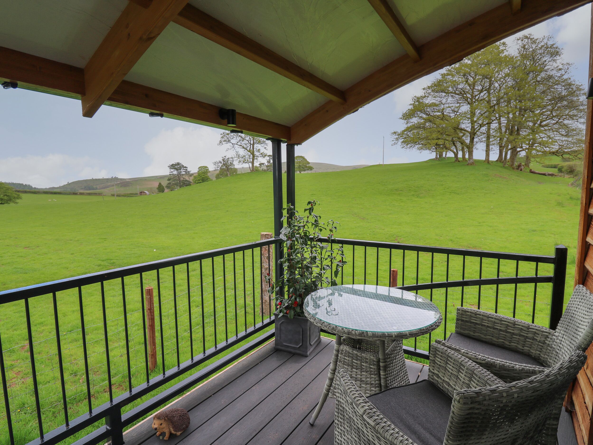 Cottage | Property grounds