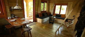Chalet the Kingfisher on small nature campsite 't Ol Gat