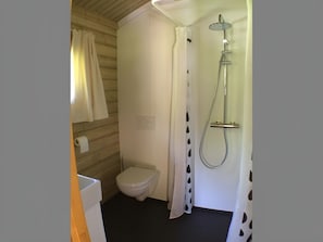 Shower, toilet paper