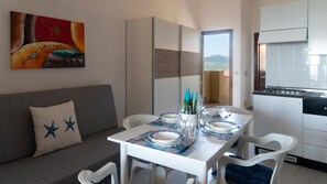 Dining - Casa della Luna - One Bedroom Apartment, Sleeps 3 (Agrustos)