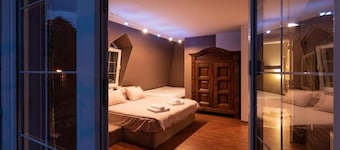 Chamurkov City House & Garden