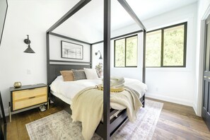3 chambres, fer et planche à repasser, Wi-Fi, draps fournis