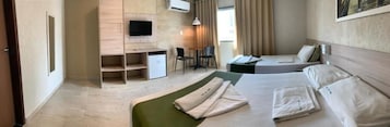 Frigobar, Wi-Fi de cortesia, roupa de cama