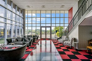 Interior - Stunning 2 bed condo across from BMS! (Bluff City)