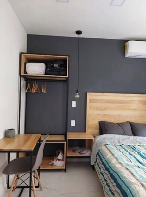 1 bedroom, WiFi, bed sheets