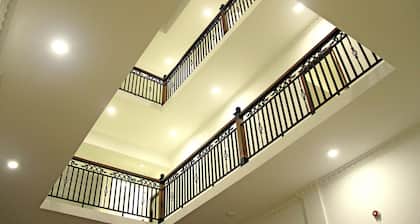 Ronaka Airport Transit Hotel