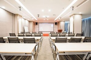 Unclassified image, 4 of 120, button - Xi . Hotel (Huidong)