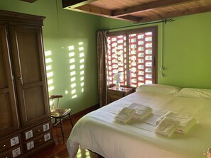 3 chambres, literie de qualité supérieure, couette en duvet d'oie