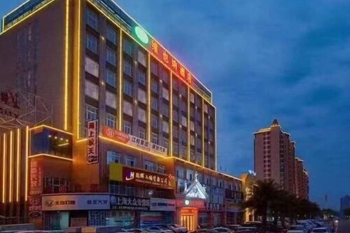 Vienna Hotel (Taihe Chengjiang Avenue)