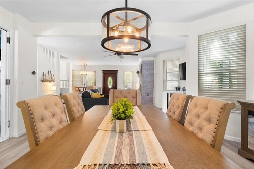 Pet Friendly w/fenced yard; 2BR 2BA Home includes HUGE porch, BBQ & game room!