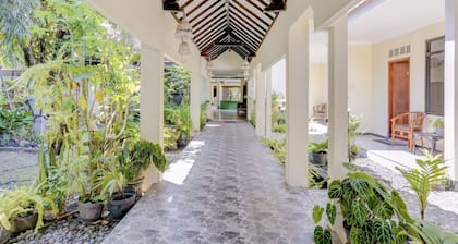OYO 90250 Hotel Lumajang New