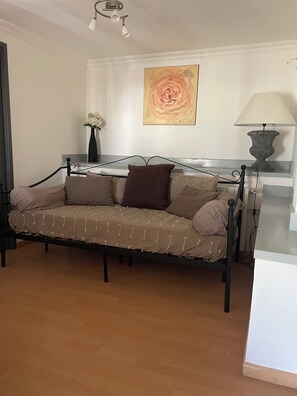 Living area - Garden level (Ajaccio)