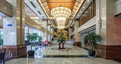 Yunqi Hotel