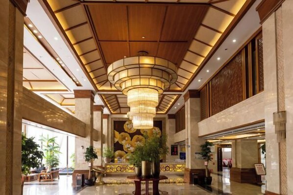 Lobby - Yunqi Hotel (Kunming)