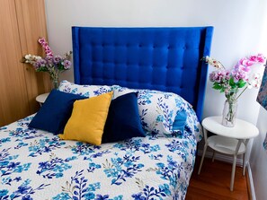 2 habitaciones, tabla de planchar con plancha, internet y ropa de cama 