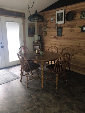 Dining - Wilderness Retreat - 12 acres near Munising (Township Wetmore)