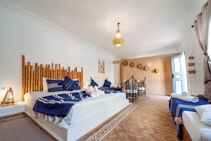 Suite Merzouga | Select Comfort beds, free WiFi, bed sheets