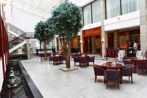 Minqing Qiyuan Hotel