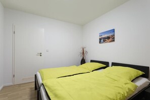 1 bedroom, free WiFi, bed sheets - Relax in the countryside: cozy vacation apartment with garden view in Berlin Pankow (Berlin)