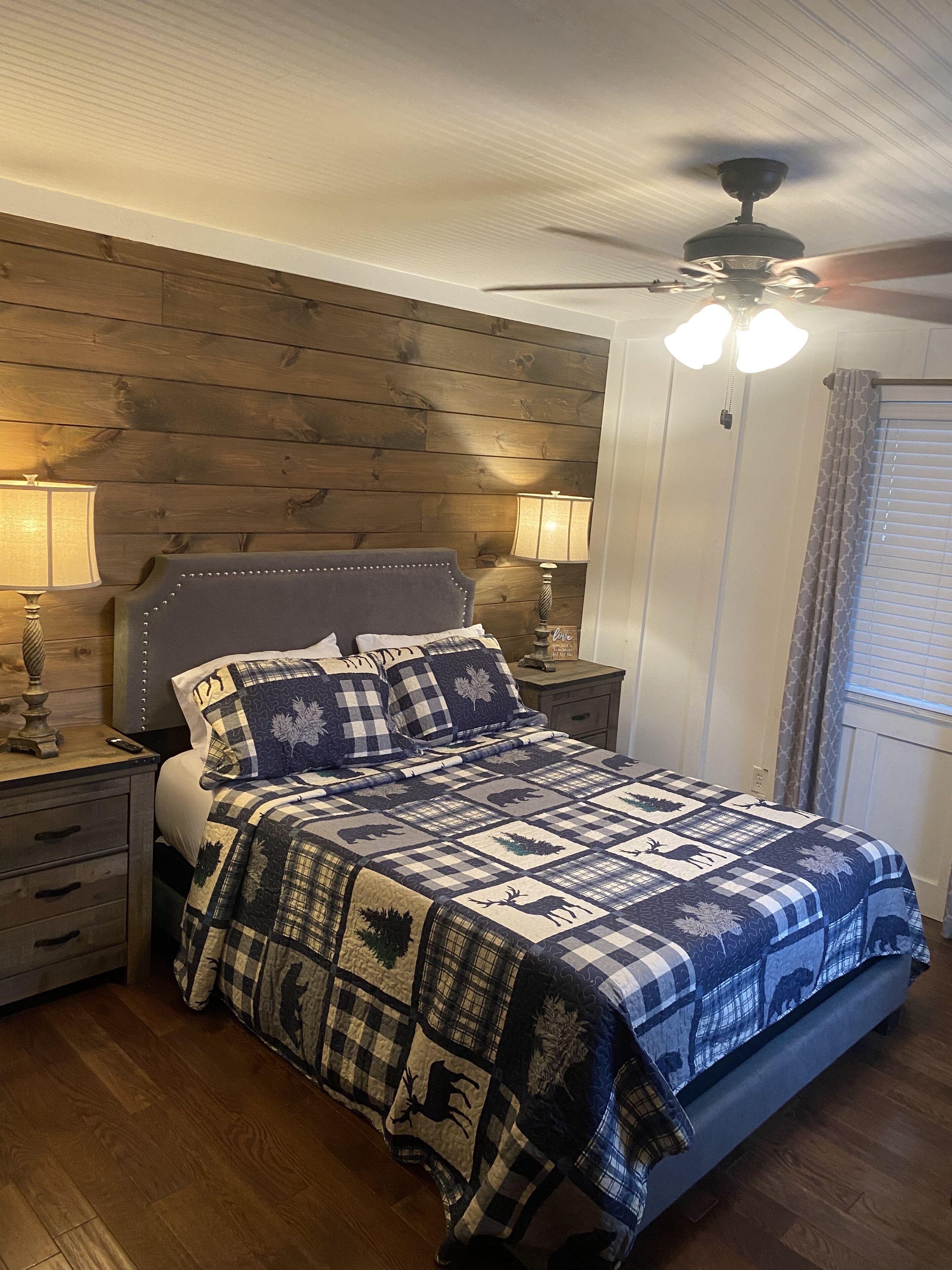 2 bedrooms, desk, free WiFi, bed sheets