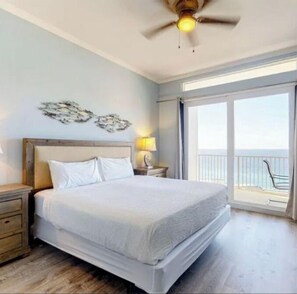 2 makuuhuonetta, silitysrauta/-lauta, ilmainen Wi-Fi, vuodevaatteet