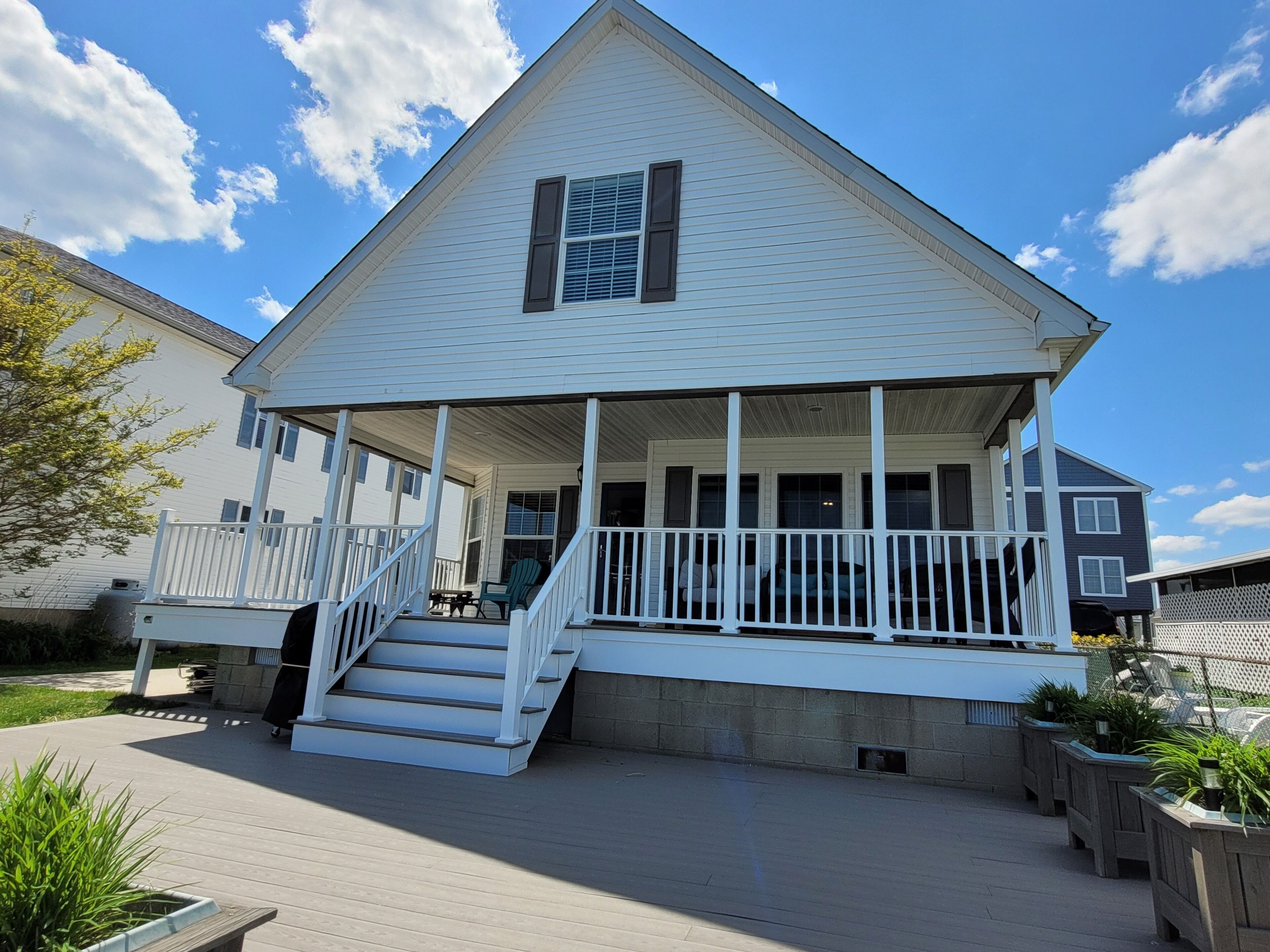 Bay La Vie Cozy beach house 1 mile to beach and attractions-waterview 