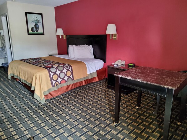 واي فاي مجانًا وملاءات أسرّة