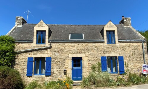 CARNAC Traditional stone house in the village of Coët à Tous