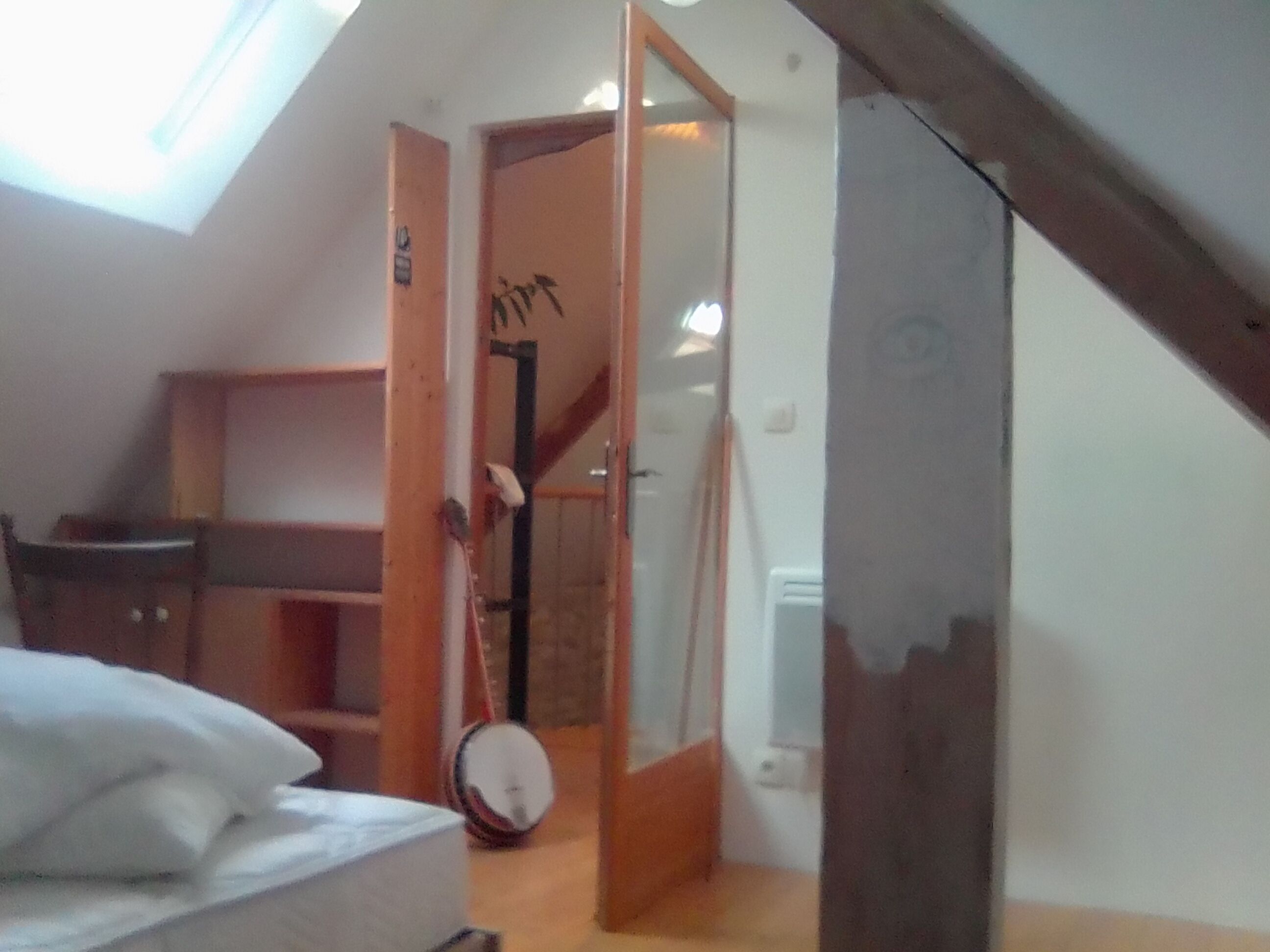 3 多间卧室、WiFi