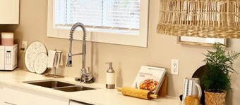 Upper Unit 1067 Rawding 